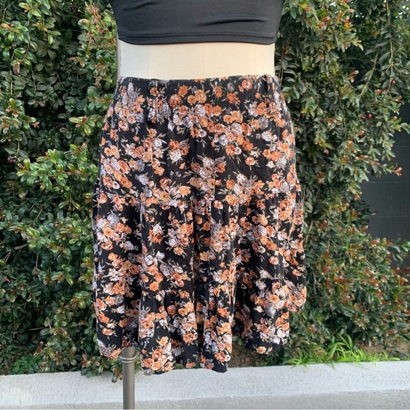 Vintage A. Byer Rayon Floral Black and Brown Flowy Mini Skirt USA Women's Large - Picture 1 of 9